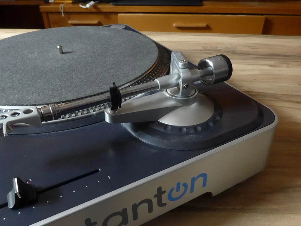 Stanton T.50 Belt Drive DJ Turntable T.50 - Bild 4 von 4