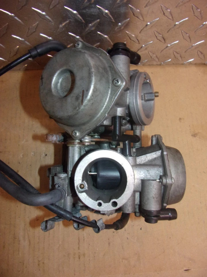 569 A HONDA SHADOW AERO 1100 C3 2000 OEM CARBURETORS — 第 3/4 张图片