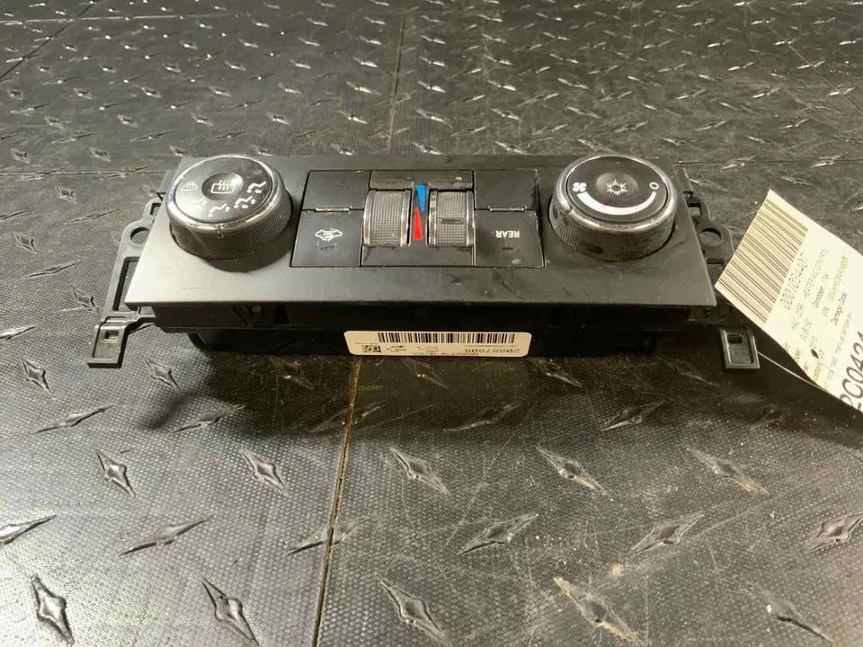 2010 - 2011 Chevy Suburban 1500 Manual Climate Control Panel HAC (20887808) - Image 4 of 4