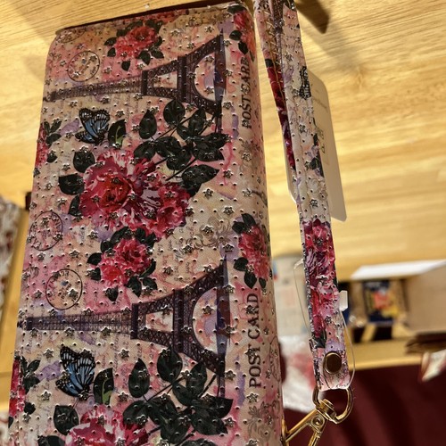 Wristlet - Blush Kiss NWT - Picture 2 of 6