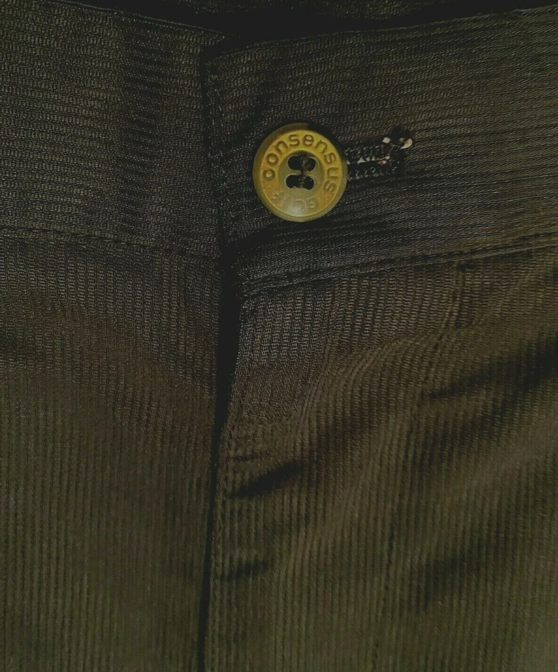 MEN'S CONSENSUS GOLF BLACK PLEATED FRONT MODAL BLEND SHORTS size 42 - Image 3 of 4