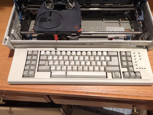 IBM Wheelwriter 3000 Electronic Typewriter - Works Great! - Picture 7 of 12