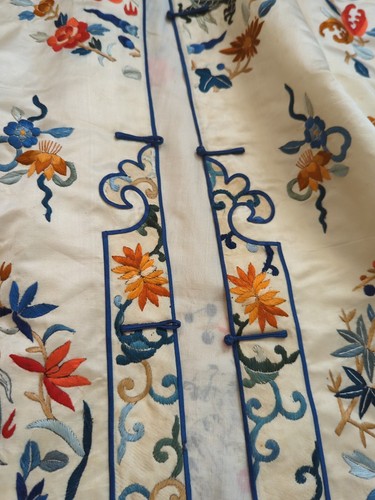 Vintage Authentic Silk Embroidered Japanese Kimono Dragons Intricate Long Robe - Picture 6 of 16