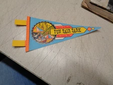 Blue New Original 1967 Fun Fair Park St. Louis MO Chain of Rock Souvenir Sticker