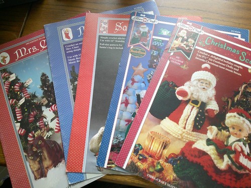 Lot of 5 Fibre Craft Christmas Santa Claus & Mrs. Claus Crochet Pattern Booklets