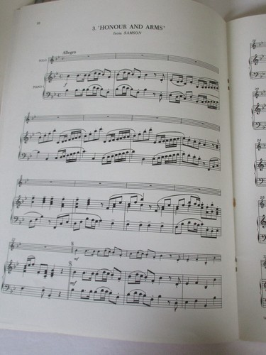 Un álbum solo de Handel para partituras de trompeta o trombón y piano o fagot - Imagen 4 de 6