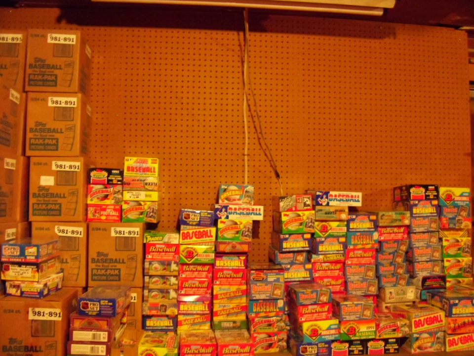 FREE TOPPS CARDS FROM THE 1960s WITH PURCHASE OF UNOPENED BASEBALL CARD PACKS — 第 2/4 张图片