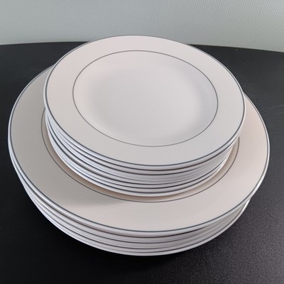 Set Of 8 Each Unused Arcopal Gastronomie Charcoal  Ringed White Dinner & Salad
