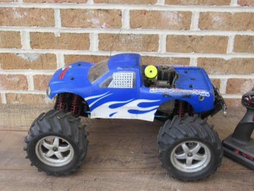 TRAXXAS GAS POWERED 1:10 SCALE REMOTE CONTROL RC TRUCK WITH REMOTE 'AS IS' - Picture 2 of 24