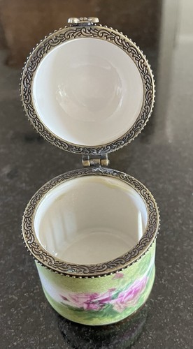 Vintage Porcelain Stamp Dispenser 1898 Victorian Trading Co - Picture 6 of 9