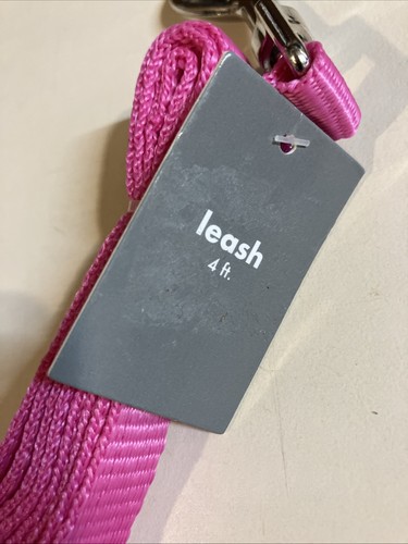 Pet Champion 4 Foot Metal Standard Dog Leash Pink Small - NEW - Picture 2 of 8