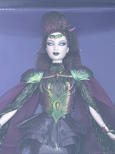Empress of the Aliens Barbie Doll Gold Label 2012 Direct Exclusive 4800 Worlwide - Picture 3 of 10