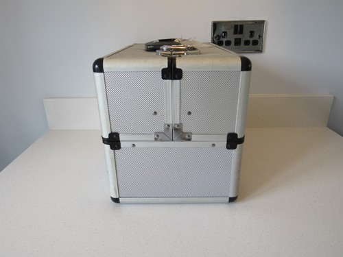 MAKE UP STORAGE BOX Silver Metal Cosmetic Vanity Case Beauty Nail Jewelry Carry - Bild 2 von 9