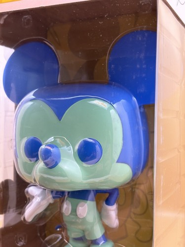 Funko Pop! Disney #457 Mickey Mouse (Blue & Green) 10" Funko Shop Exclusive - Picture 7 of 24