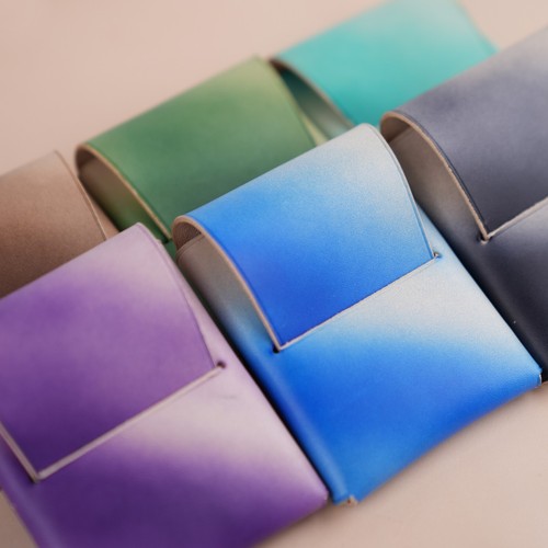 Cartera con tarjeta a presión de origami de cuero minimalista azul pátina para hombres mujeres - Imagen 6 de 7