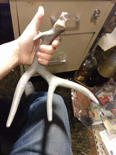 CAST ALUMINUM (OR POT METAL) DEER ANTLER 389 GRAMS ART PIECE , GOOD CONDITION - Picture 7 of 8