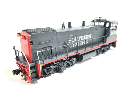 Overland OMI SP EMD MP15A-C Southern Pacific #2743 HO Brass Model #5593.1 - Picture 6 of 14