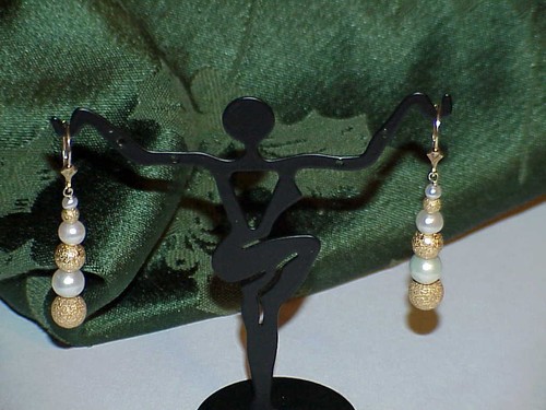 14K 6 Pearl 6 Gold Granulated Beads Lever Back Dangle Earrings New  - Picture 3 of 9