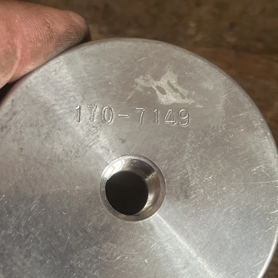 NOS Cat Caterpillar 170 7149 CAP - Image 4 of 4