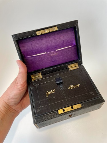 Victorian Black Leather Travelling Salesman’s Cash Case