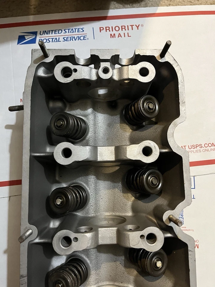 CABEZAL DE CILINDRO REACONDICIONADO BMW 325E 525E 2.7 12V GASOLINA M20 1983-1987 1264200 Foto 4 de 4