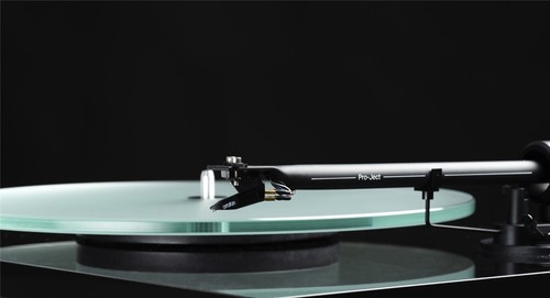 Pro-Ject Turntable T1 EVO Walnut incl Cover + Cartridge OM10 - Picture 6 of 6