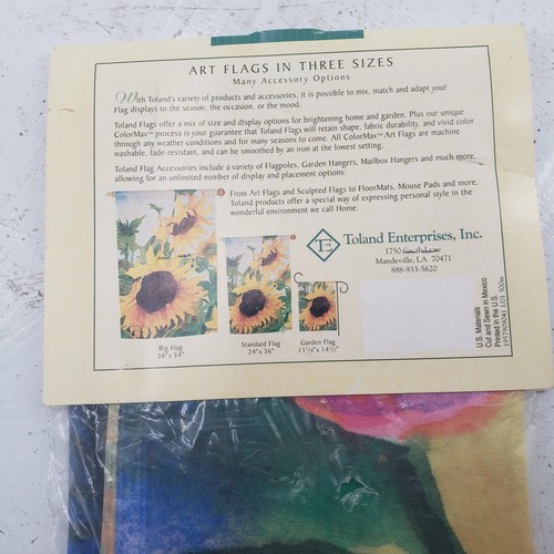 NUEVO Toland Art Garden Flag Standard 24" x 36" Flutterby 1288 ColorMax - Imagen 4 de 5