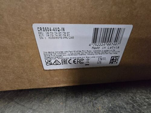 CRS504-4XQ-IN: New Mikrotik cloud router switch w/ 1xGigE & 4x 100Gbit SFP ports - Picture 2 of 3