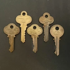 Vintage Ornate Brass Keys ILCO INDEPENDENT LOCK CO 1001P, 1009, 1001EN, 999