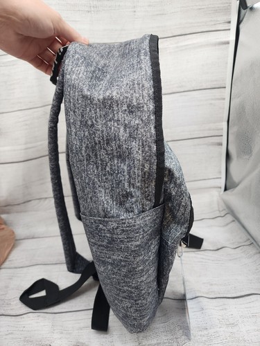 Mochila de Bolsillo Adidas Originales Trifolio #CL5495 Gris Jersey Onix Negra - Imagen 2 de 9