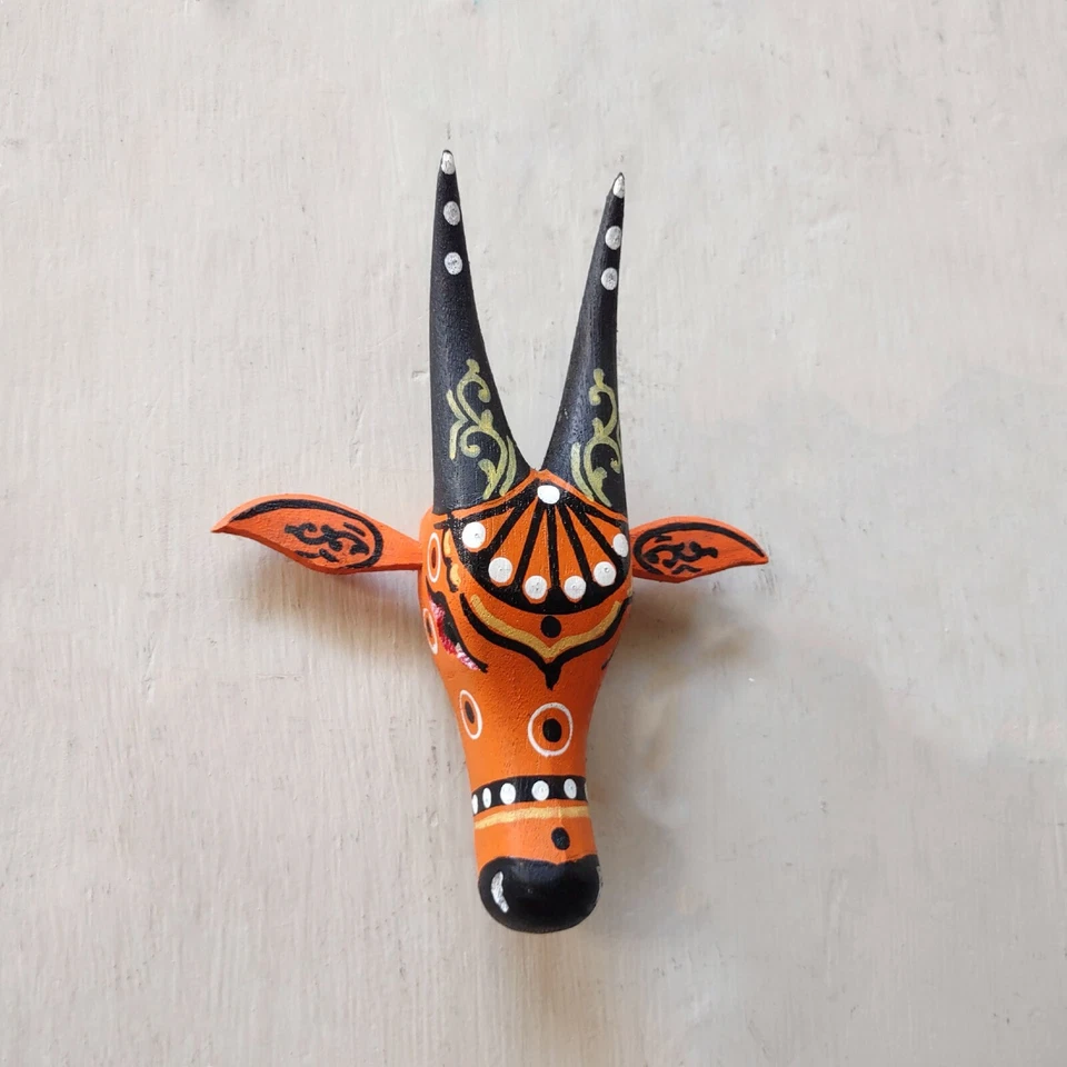 Estatua cabeza de toro vintage decoración del hogar Nandi Tauro escultura colgante de pared arte raro Foto 2 de 4