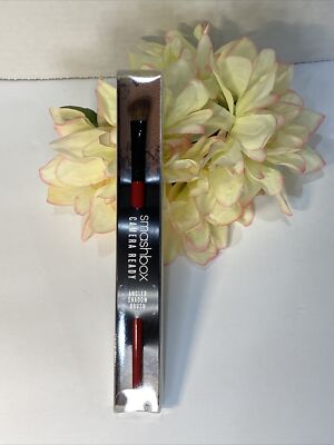 SMASHBOX CAMERA READY Eye ANGLED SHADOW BRUSH Synthetic Fib New In Box Free Ship
