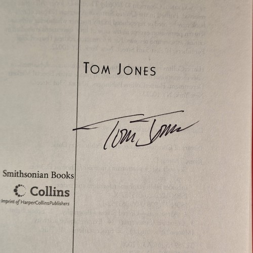 *SIGNED* Sky Walking: An Astronaut's Memoir by Jones, Thomas D. - HC 1st Ed - Picture 6 of 8