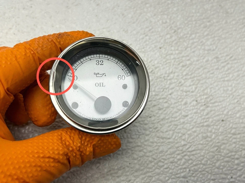 04-13 HARLEY TOURING STREET ELECTRA ROAD GLIDE MEDIDOR DE ACEITE Foto 2 de 4