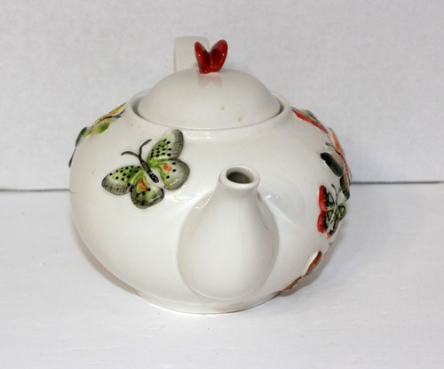Pier 1 Imports Ceramic Butterfly Porcelain Teapot w/ Lid - Picture 6 of 10