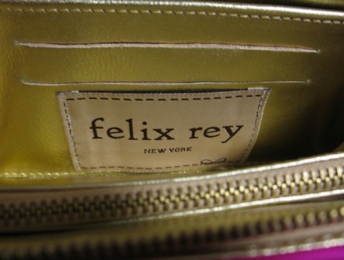 Billetera FELIX REY Oro Negro Estampado Leopardo Malla de Metal y Cuero Dorado con Cremallera Alrededor - Imagen 3 de 4