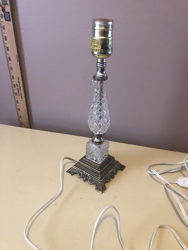 Pair Vintage (1972)Crystal Cut Glass Lamps Boudoir Table Night Light Small - Picture 6 of 11