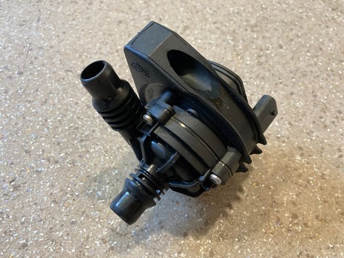 Pumpe BMW F40 F44 Wasserpumpe Zusatzwasserpumpe Auxiliary Water Pump 9470972