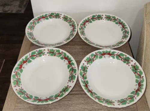 Sango Christmas Holly 8415 Rimmed Soup Bowls Set of 4 SEE DESCRIPTION 