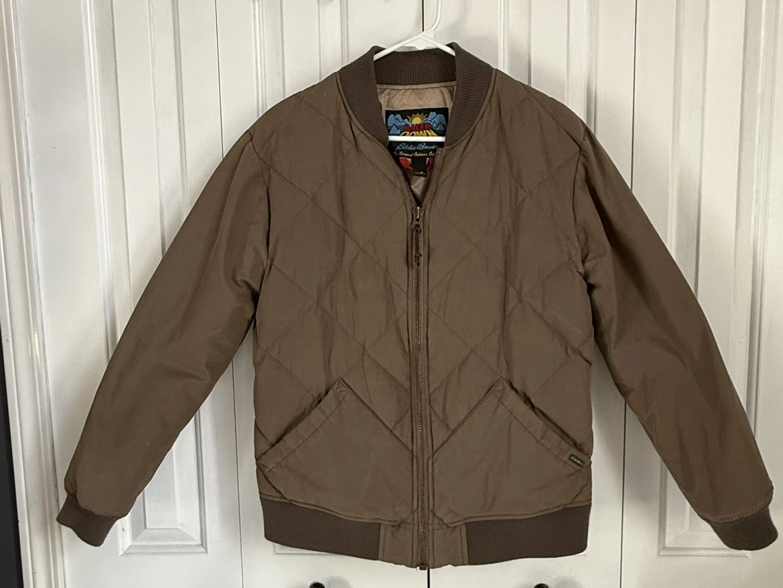 Eddie Bauer 1936 Skyliner 650 Down Diamond Quilted Bomber Jacket Brown medium
Opens in a new window