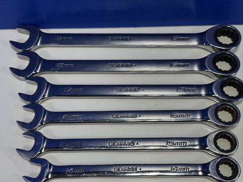 Snap On OEXRM Series 10 Piece METRIC Ratcheting Combination Wrench Set 10mm-19mm - Picture 6 of 10