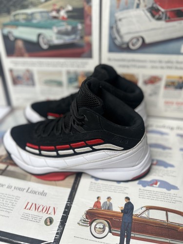 Fila High Top , Black & White / Red sneakers ~ Mens Size 10 Basketball Shoes - Picture 6 of 12