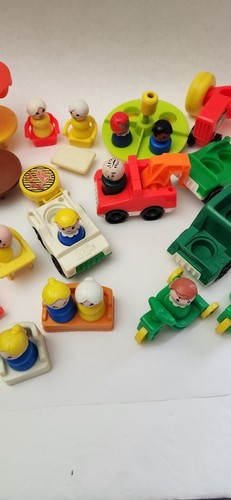 Vtg Lot 34 Fisher Price Little People, Trucks, Picnic, Merry-go-Round, Scooters - Picture 13 of 14