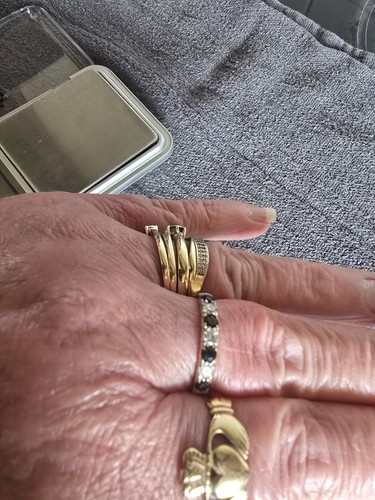 9ct Gold Ring - Picture 7 of 7