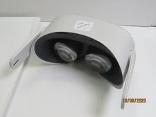 Meta Oculus Quest 2 128GB Advanced All-In-One VR Headset (WITH ISSUE) [6]