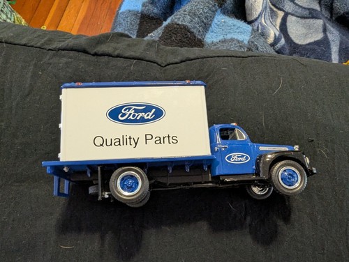 Die Cast 1951 Replica Ford Box Truck Bank - Picture 2 of 3