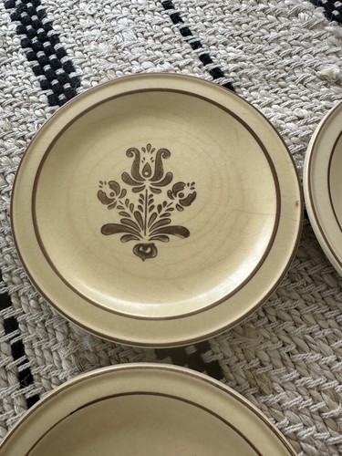 Pfaltzgraff Village Salad Dessert Plates USA Brown Beige 7", Set of 4, Vintage - Picture 3 of 7