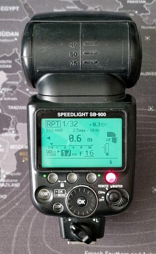 Nikon Speedlight SB-900 Shoe Mount Flash Flashgun #2 - Picture 1 of 7