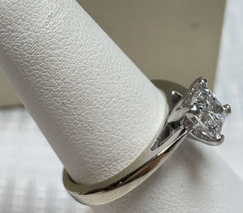 Celebration Princess Cut Diamond Engagement Ring 1.01 ct VS-2 18k White Gold - Picture 4 of 20