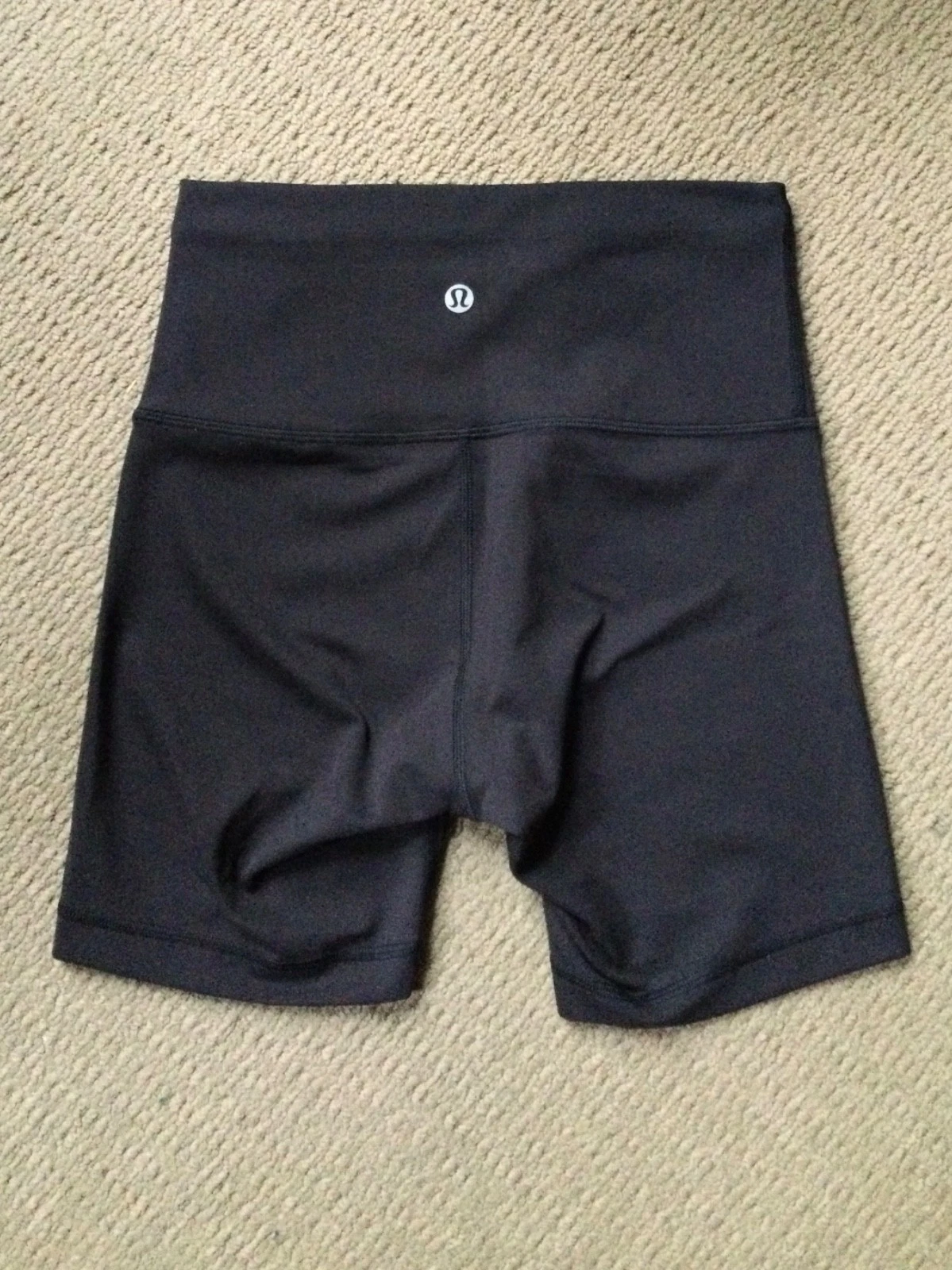 LULULEMON black Align activewear shorts Women’s 4/XS